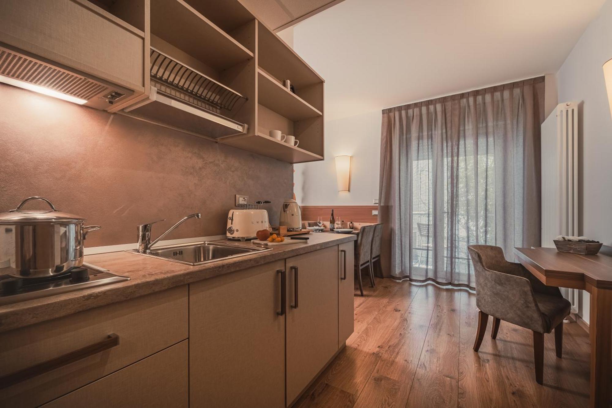 Cristallo Sport & Wellness Hotel Левико Терме Екстериор снимка