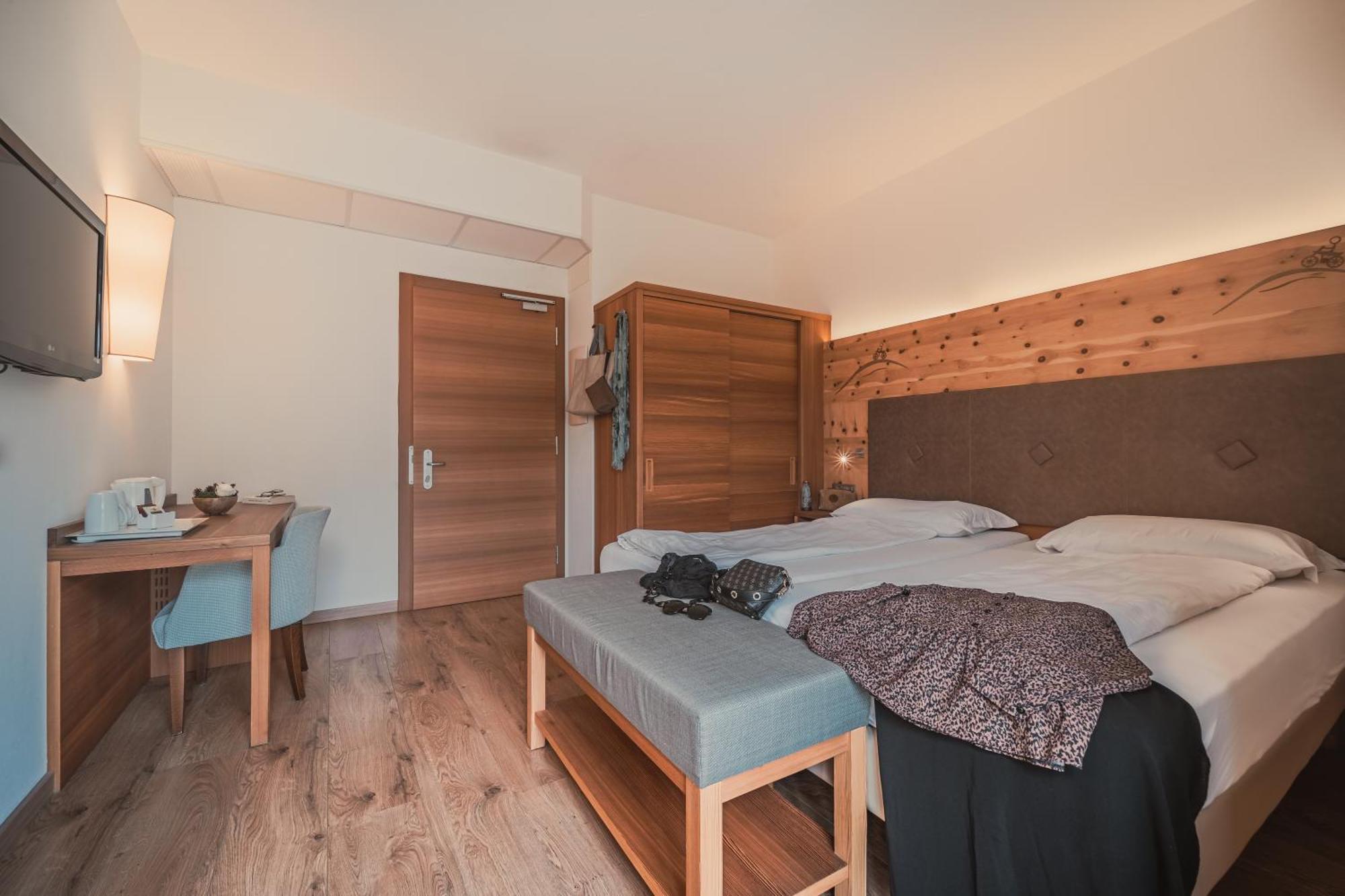 Cristallo Sport & Wellness Hotel Левико Терме Екстериор снимка