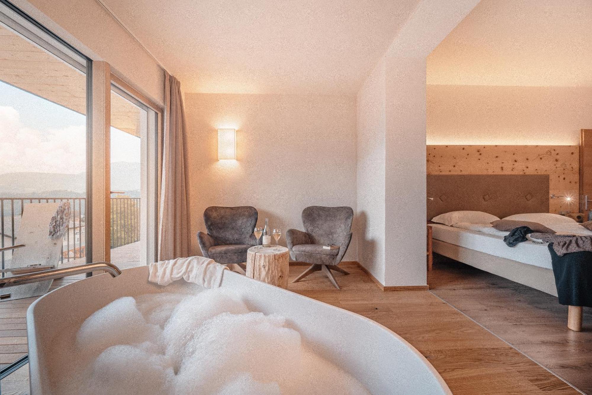 Cristallo Sport & Wellness Hotel Левико Терме Екстериор снимка